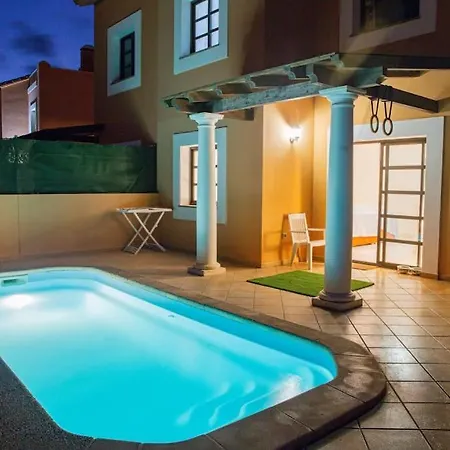 Con Espectaculares Vistas Y Piscina Privada Villa